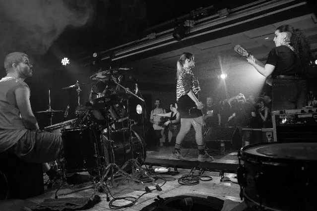 2025-09-21 - Axirripunk + The Cangrejos al Casal de barri de Prosperitat